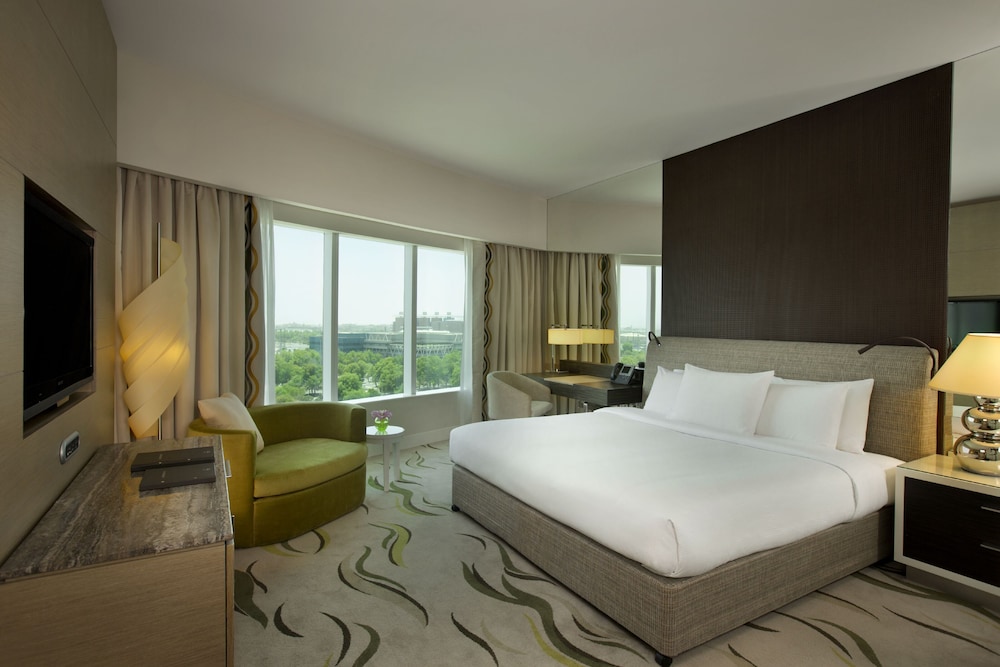 Superior Room, 1 King Bed photo 2