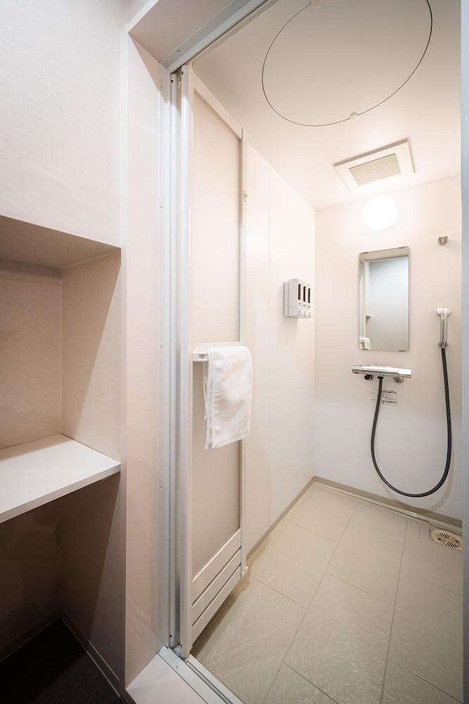 Basic Room photo 2
