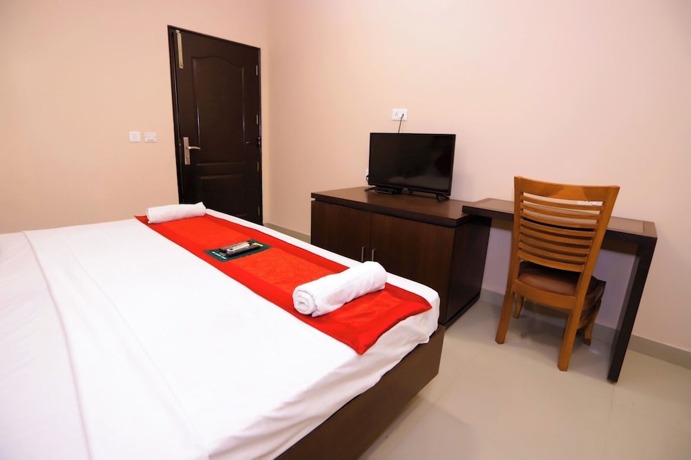 Deluxe Room - Photo 6