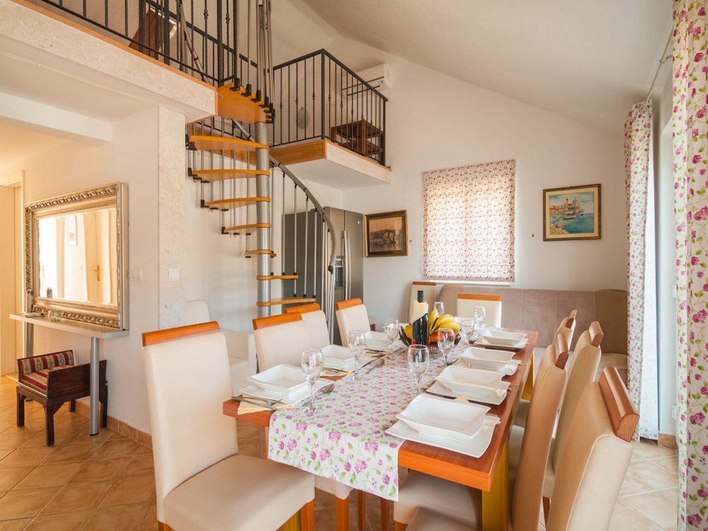 Villa (Seven Bedrooom Villa) photo 3