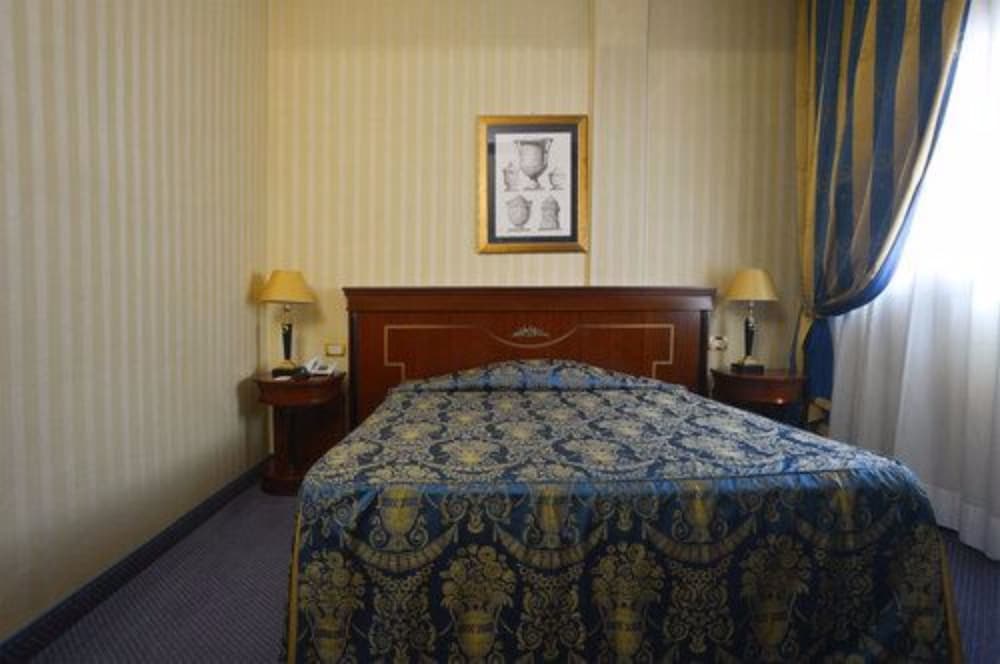Standard Triple Room, 3 Twin Beds - Photo 1