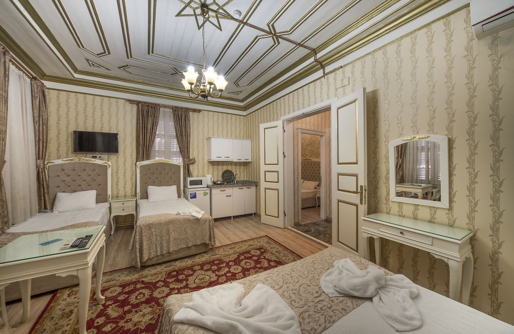 Deluxe Suite, 2 Bedrooms, Kitchen photo 1