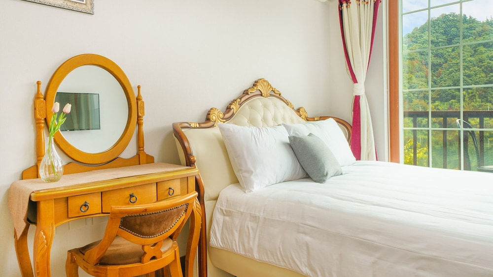 Basic Room, 1 Bedroom (Byeolbit(river view)) - Photo 7