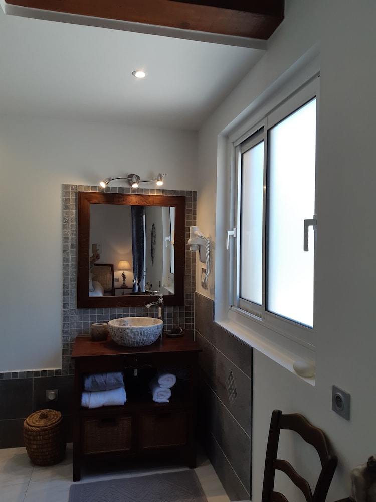 Superior Double Room, Non Smoking, Private Bathroom (Bali) photo 3