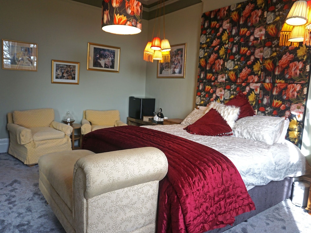 Luxury Double Room, Ensuite (And Shower) photo 2