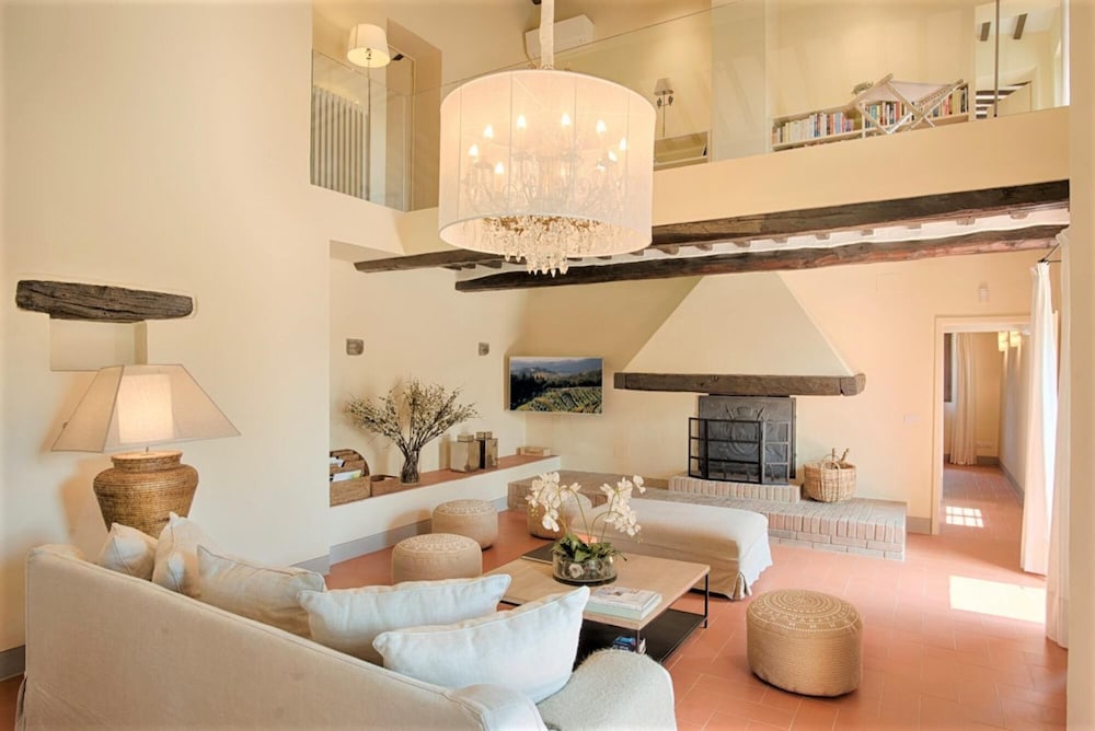 Villa, Smoking