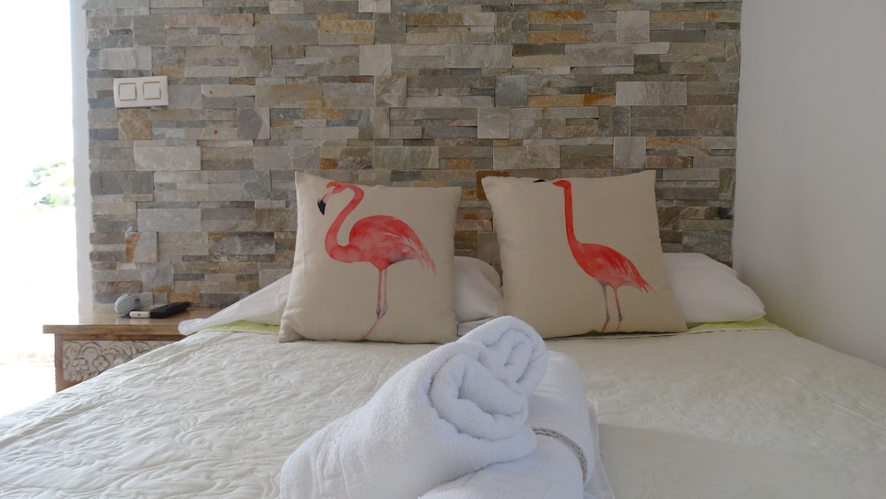 Double Room - Photo 7