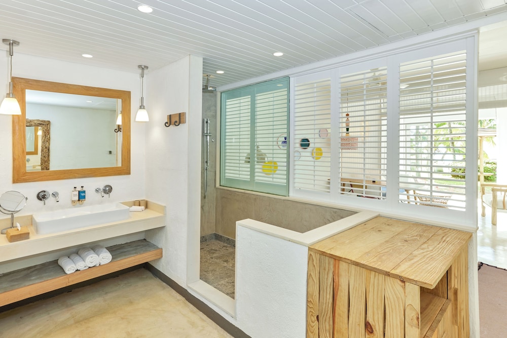 Deluxe Room, Beachfront (couple)