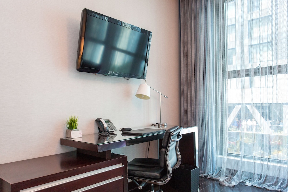 Suite (Ontario King) - Photo 4