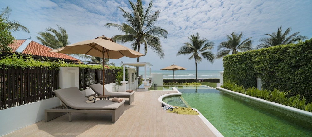 Four-Bedroom Beachfront Pool Villa - Photo 13