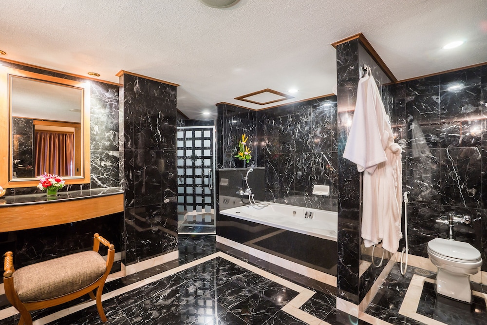 Two Bedrooms Regency Suite