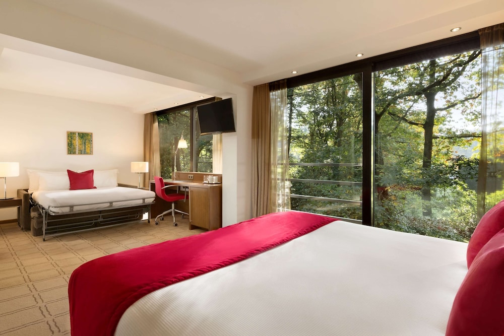 Executive Room (with Sofabed) - Photo 3