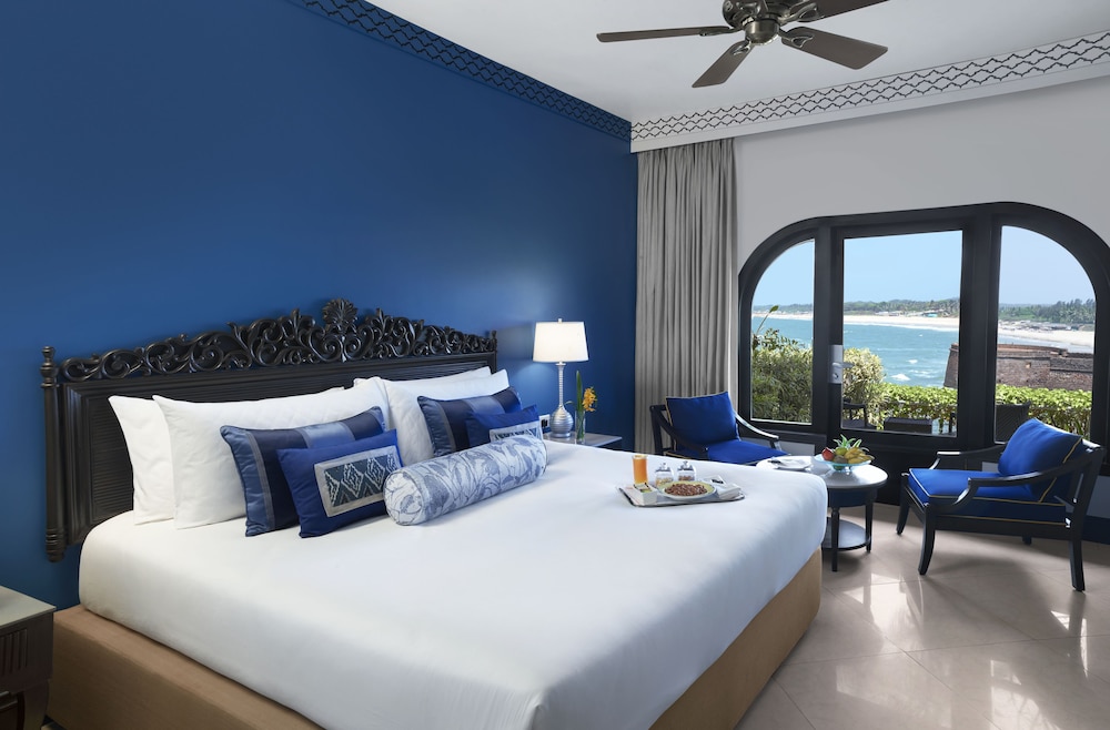 Deluxe Room, 1 King Bed, Sea View (Sitout) - Photo 1