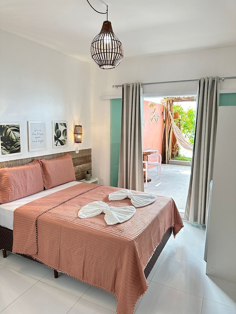 Standard Twin Room, Partial Sea View photo 1