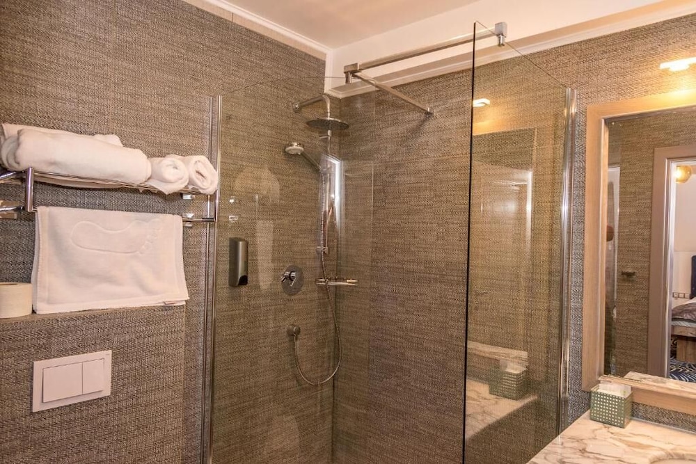 Superior Suite photo 2