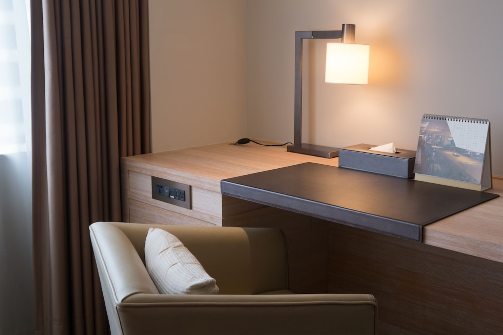 Cozzi King Room