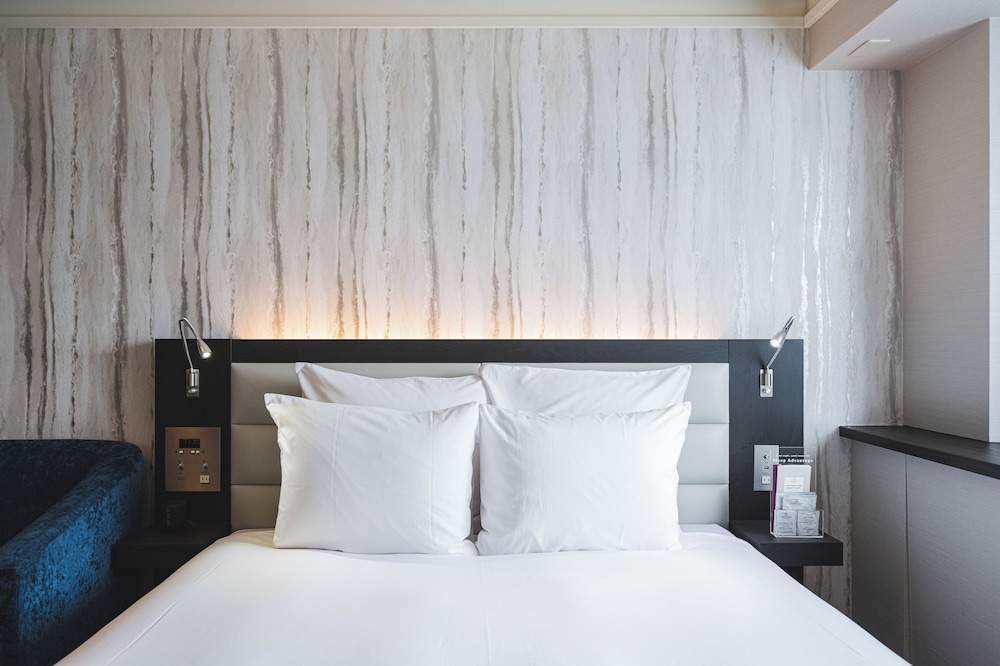 Premium Room, 1 Queen Bed (Central Building) - Photo 3