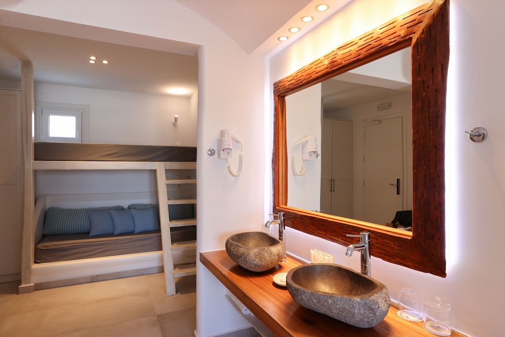 Suite, Jetted Tub photo 2