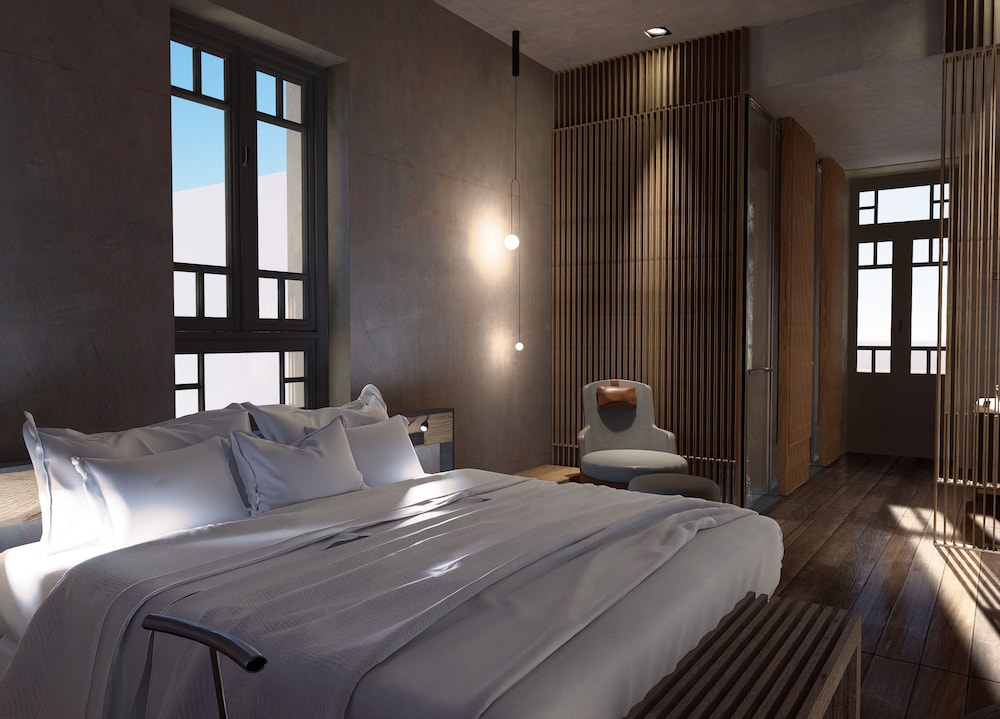 Panoramic Suite with Hot Tub