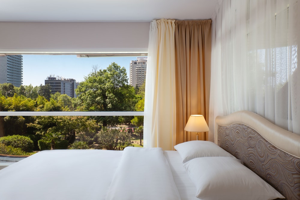 Deluxe Double Room, Garden View photo 1
