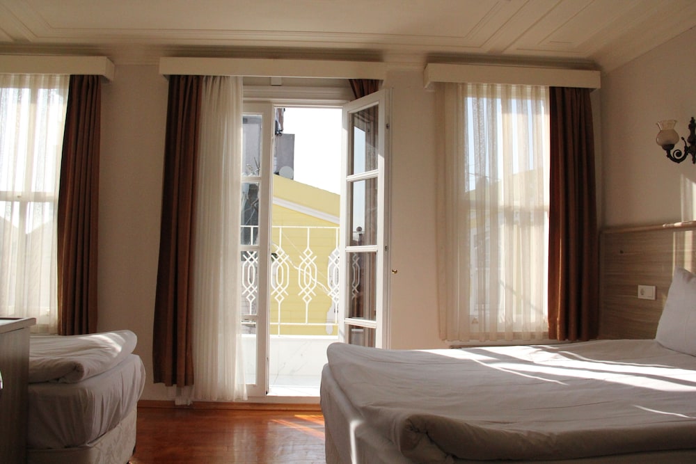 Apartment, 1 Bedroom, Balcony photo 1