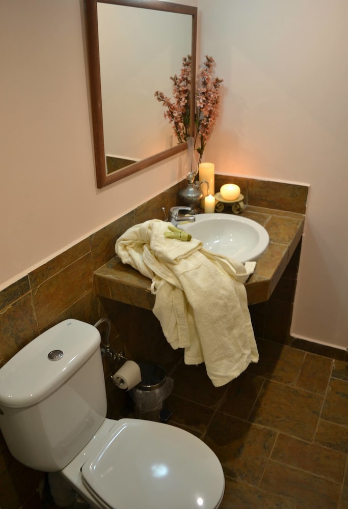 Standard Double Room - Photo 3