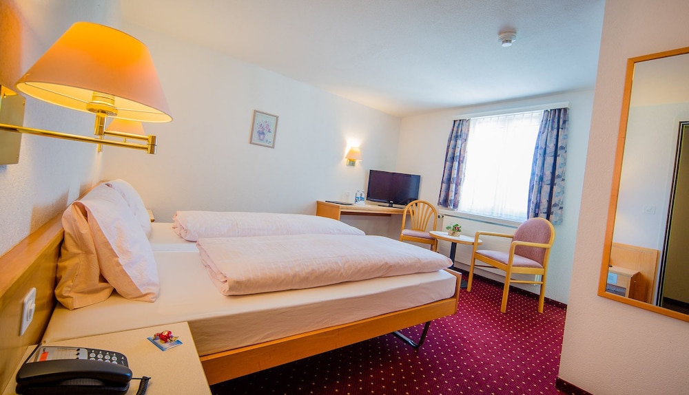 Standard Twin Room photo 1
