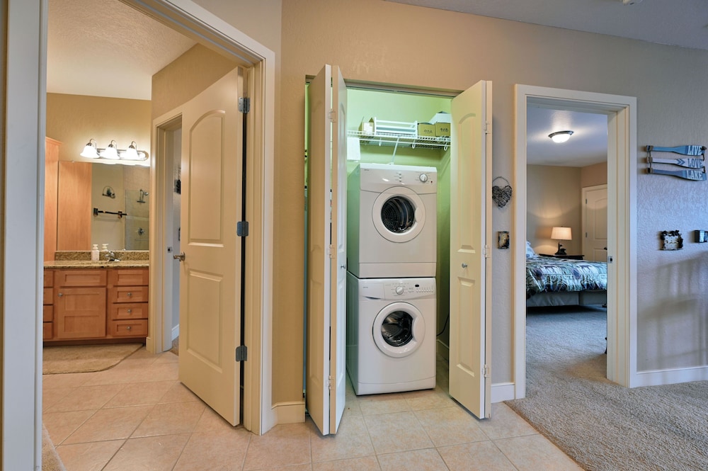 Condo, 1 King Bed With Sofa Bed, Hot Tub, Golf View (Unit 433a 1 Bd/ 1 Ba Condo) photo 2
