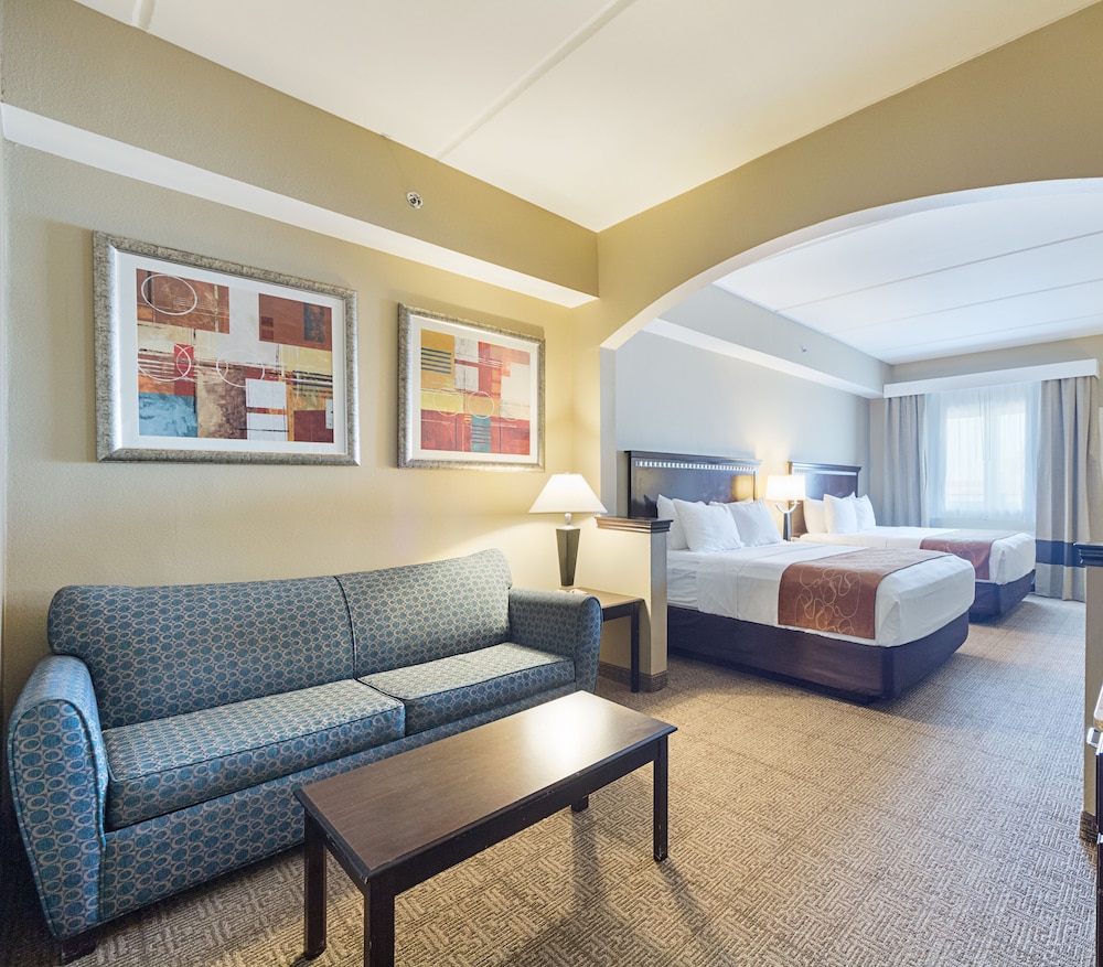 Suite, 2 Queen Beds, Non Smoking - Photo 3