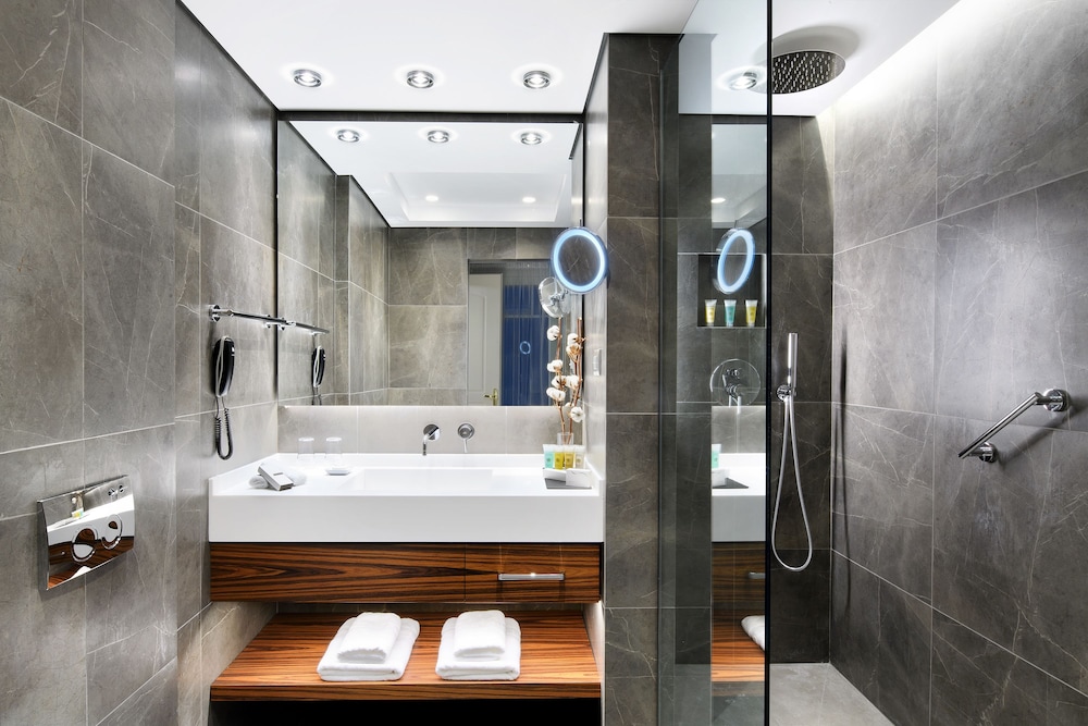 Sea View Premium Suite - Photo 10