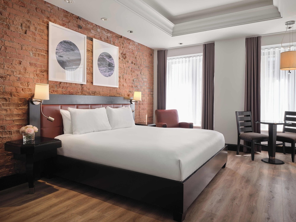 Superior Room, 1 King Bed