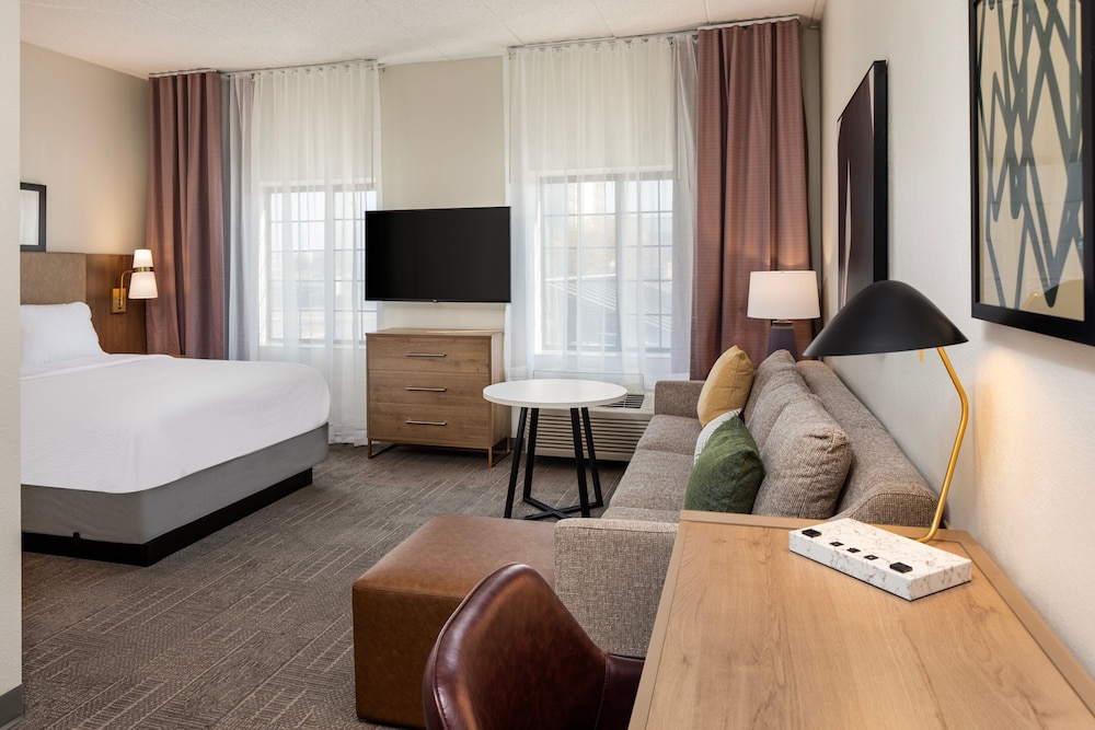 Studio Suite, 1 Queen Bed with Sofa bed, Kitchen - Photo 2