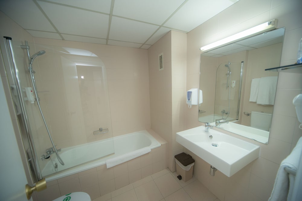 Double Room - Photo 6