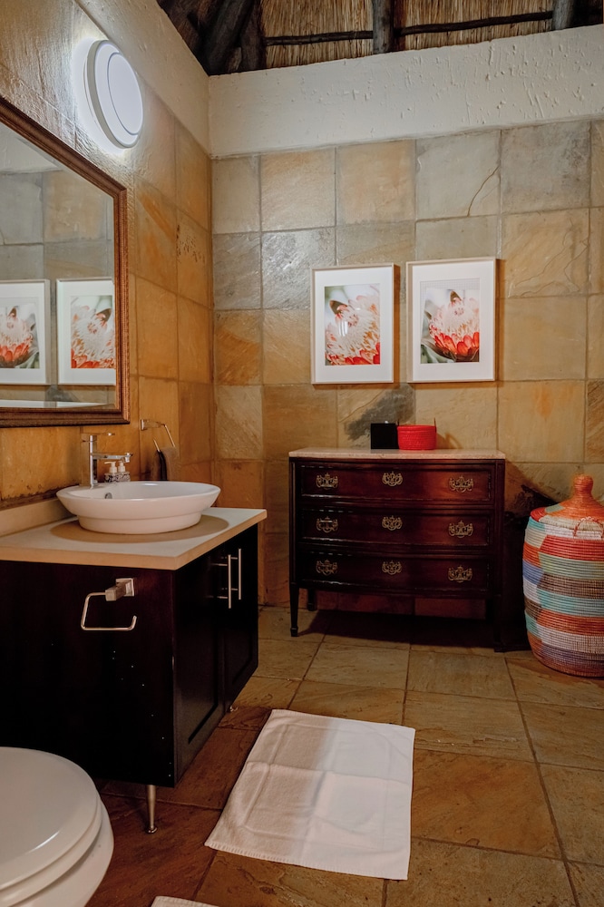 Luxury Villa, 2 Bedrooms, Mountain View photo 3