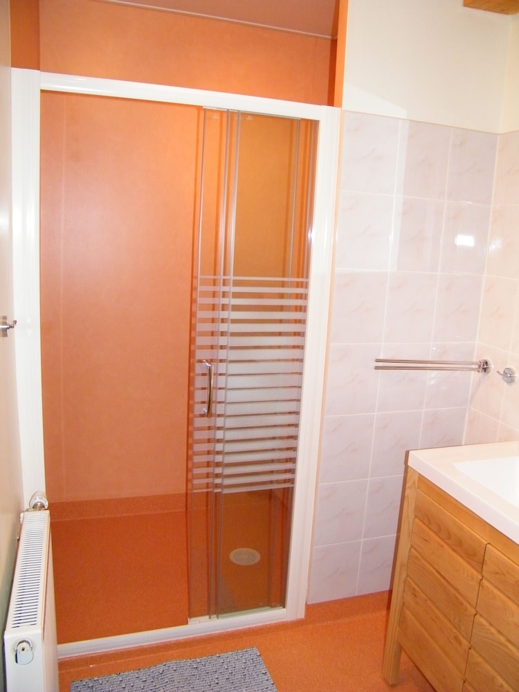 Family Apartment, 2 Bedrooms photo 3
