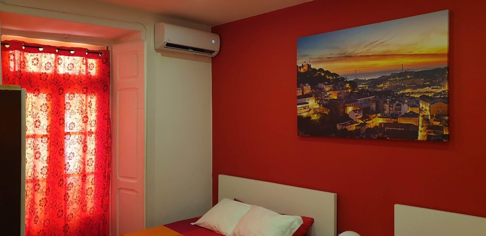 Economy Quadruple Room photo 1