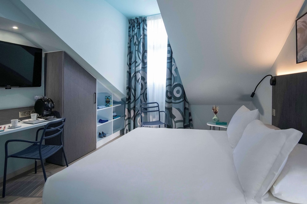 Comfort Room, 1 Queen Bed, Non Smoking - Photo 6