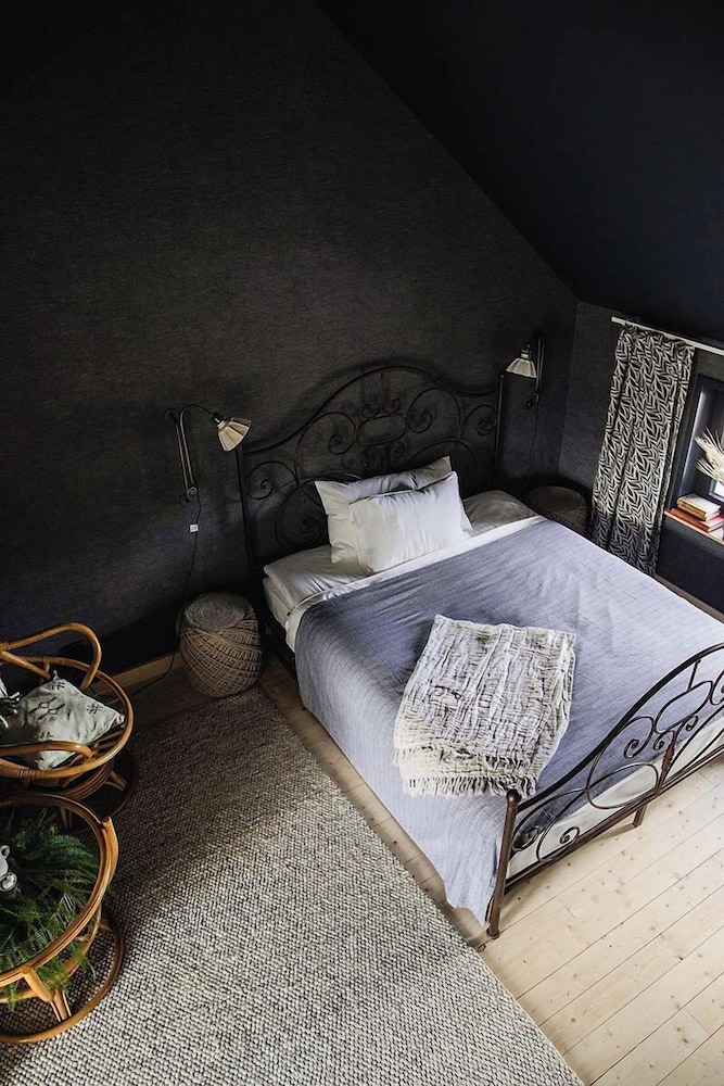 Family Quadruple Room, Partial Lake View