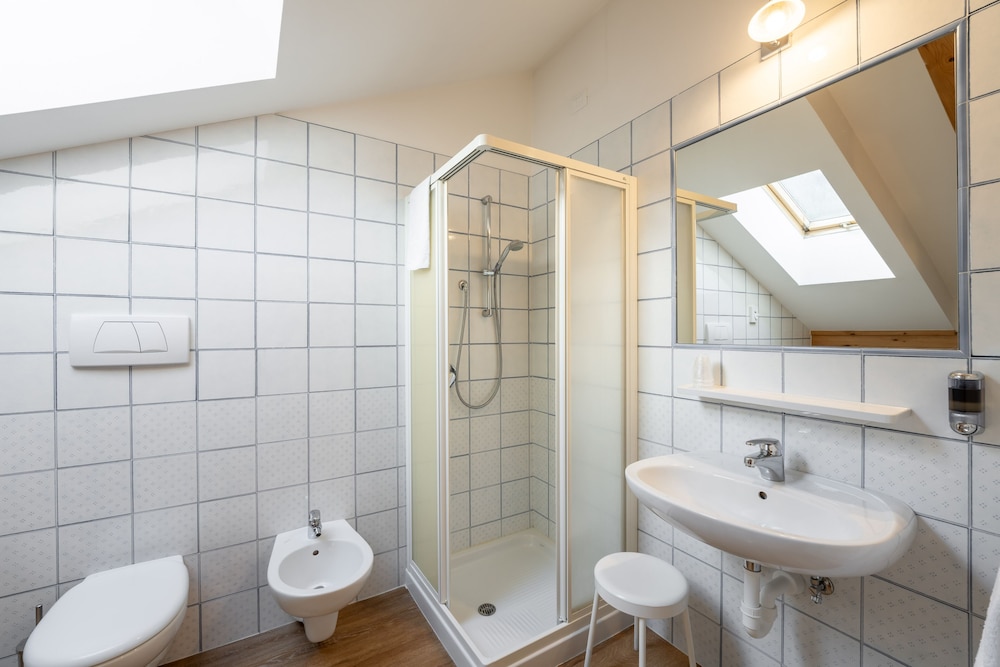 Standard Quadruple Room, Mountain View - Photo 14