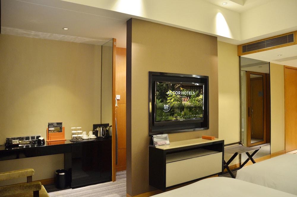 Deluxe Room, 2 Twin Beds - Photo 3
