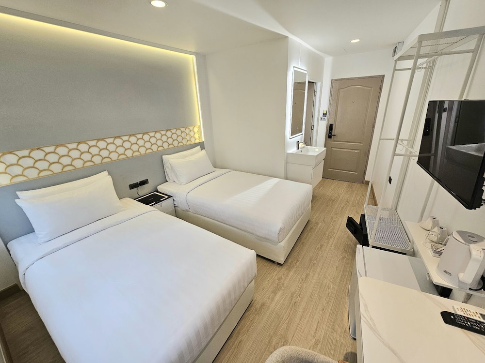 Superior Twin Room photo 3