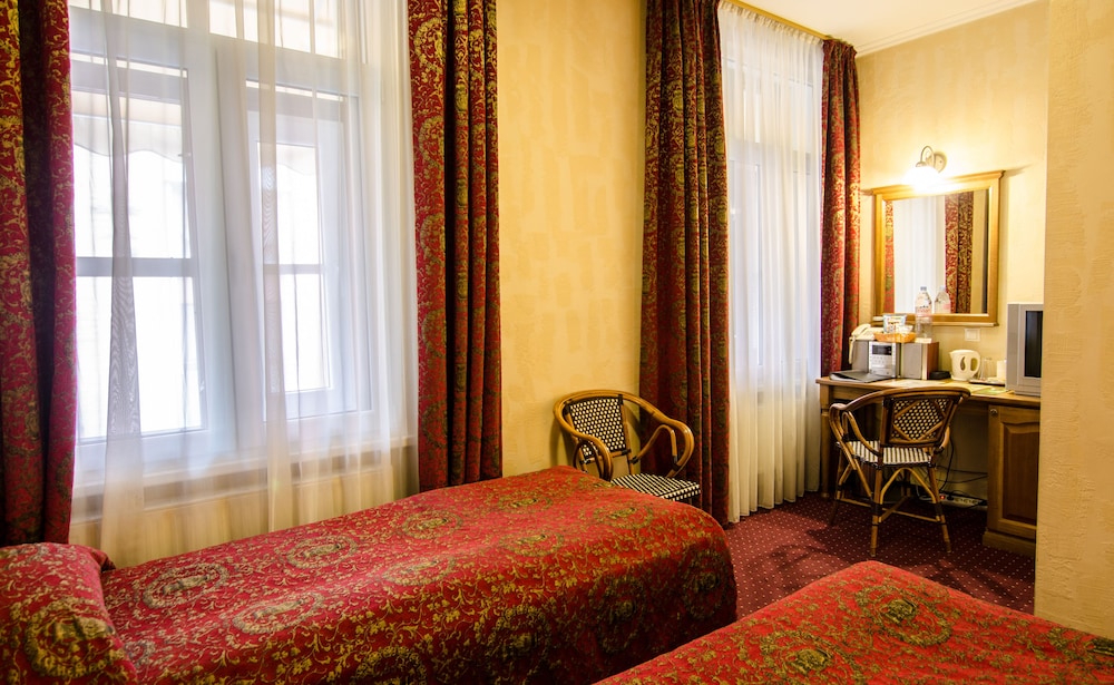 Twin Room, 2 Twin Beds - Photo 7