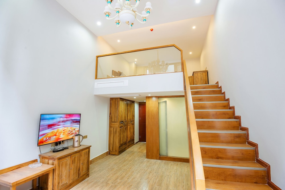 Deluxe Loft