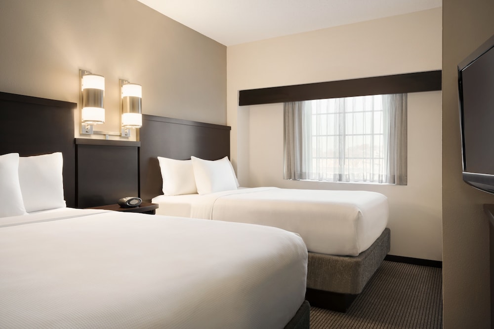 Room, 2 Queen Beds (High Floor) - Photo 3