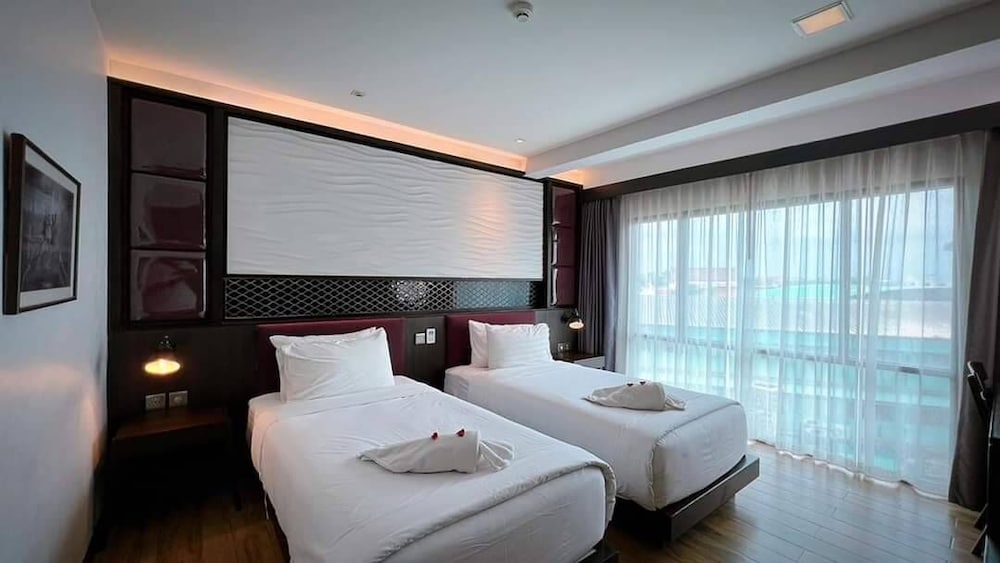 Deluxe Twin Room photo 2