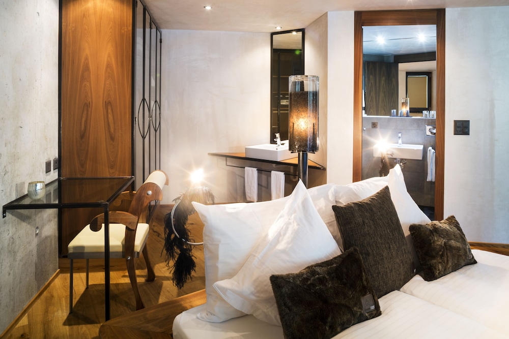 Suite 50, mountain view