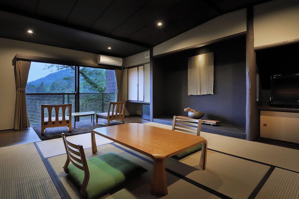 [Junior Suite] Japanese Modern Twin Room with Anteroom, 60 sqm, Private Bathroom - Photo 5