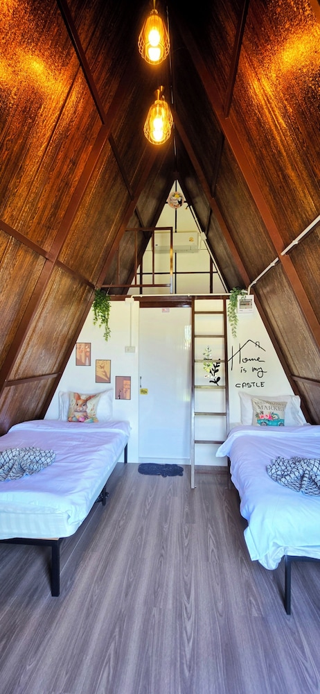 Premium Room, 2 Twin Beds, Non Smoking, Lake View photo 3
