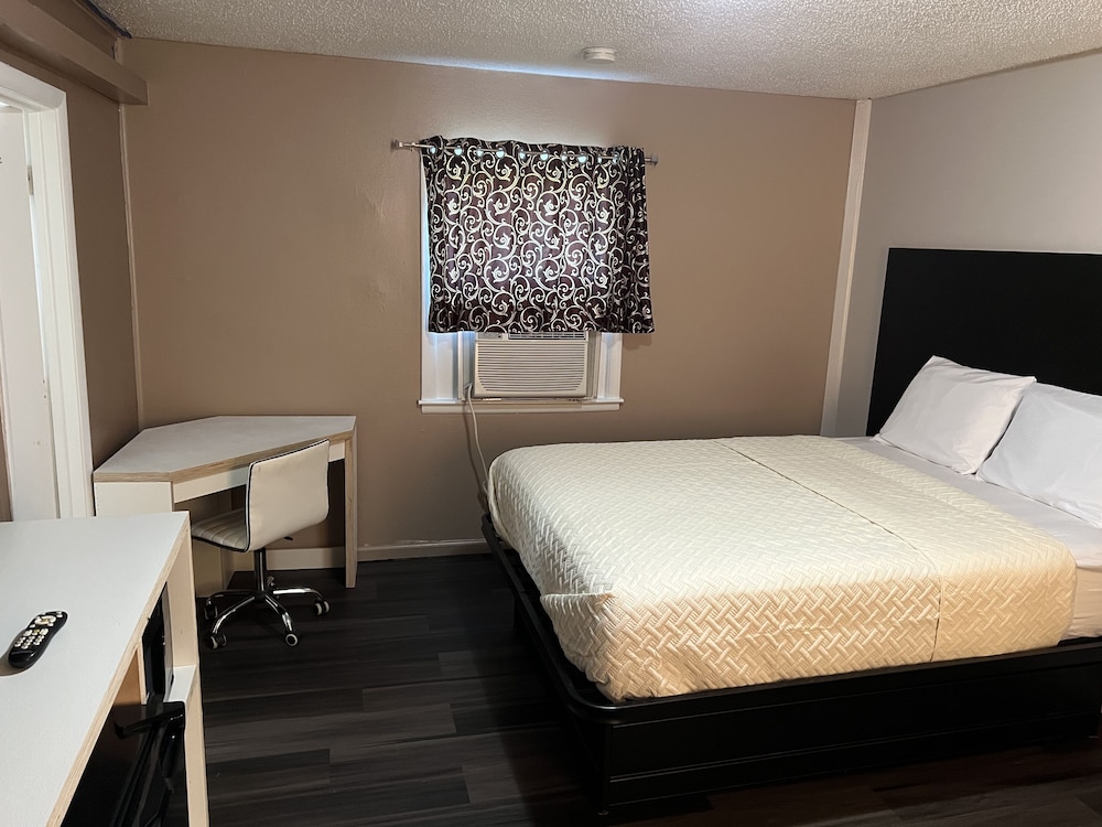 Room, 1 Queen Bed, Smoking