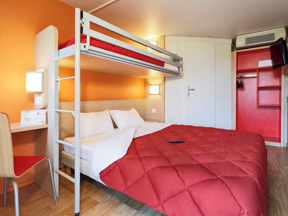 Standard Room, Multiple Beds (1 Double and 1 Single bed)